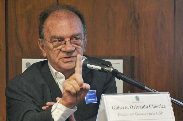 O pesquisador Gilberto Orivaldo Chierice morreu aos 75 anos