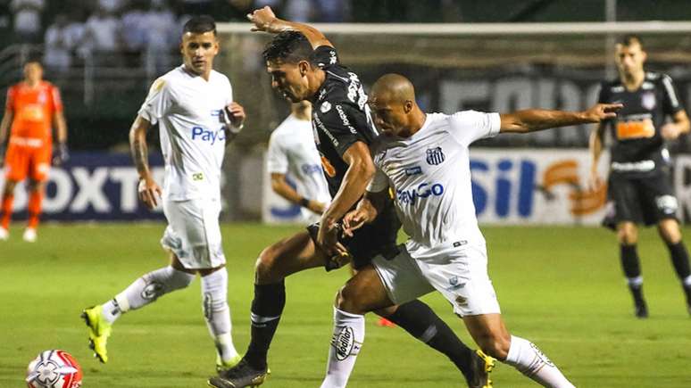 Danilo Avelar é o dono da lateral-esquerda do Corinthians (Rodrigo Gazzanel/RM Sports/Lancepress!)