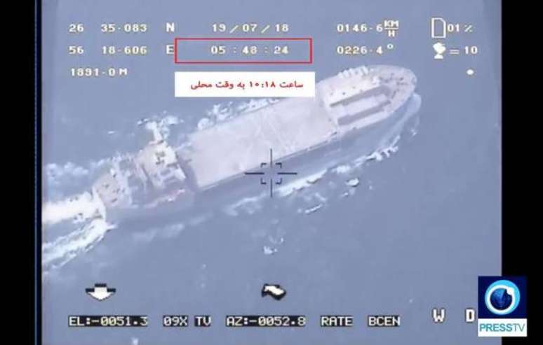 Imagem divulgada pelo Irã mostra navio americano visto de drone que teria sido abatido
