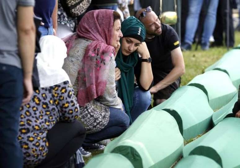 Massacre em Srebrenica deixou mais de 8 mil mortos