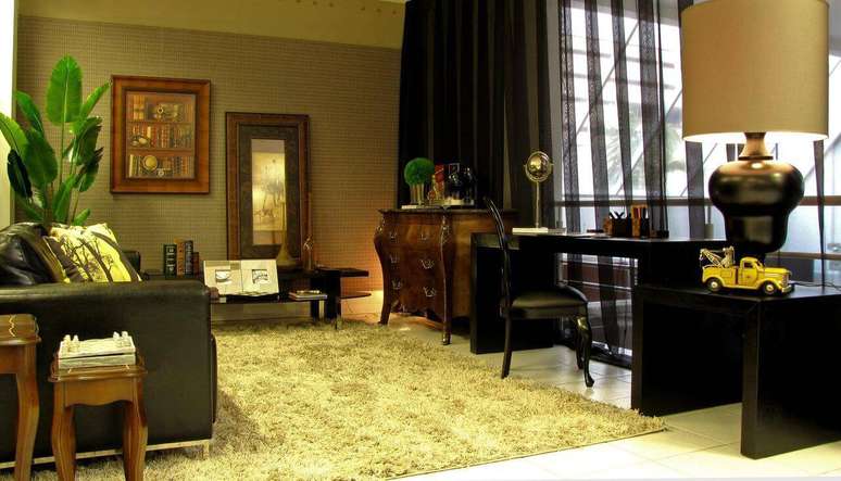 3. Tapetes para sala podem ser de materiais naturais ou sint&eacute;ticos. Projeto de Symon Hilgemberg Santos