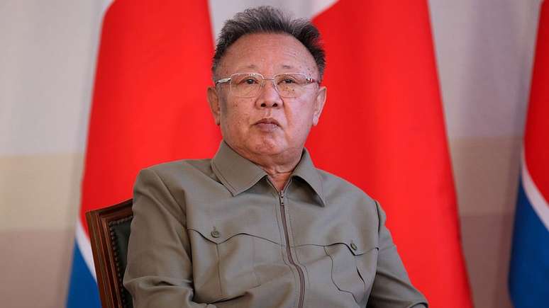 Kim Jong-il, pai de Kim Jong-un, faleceu em 2011