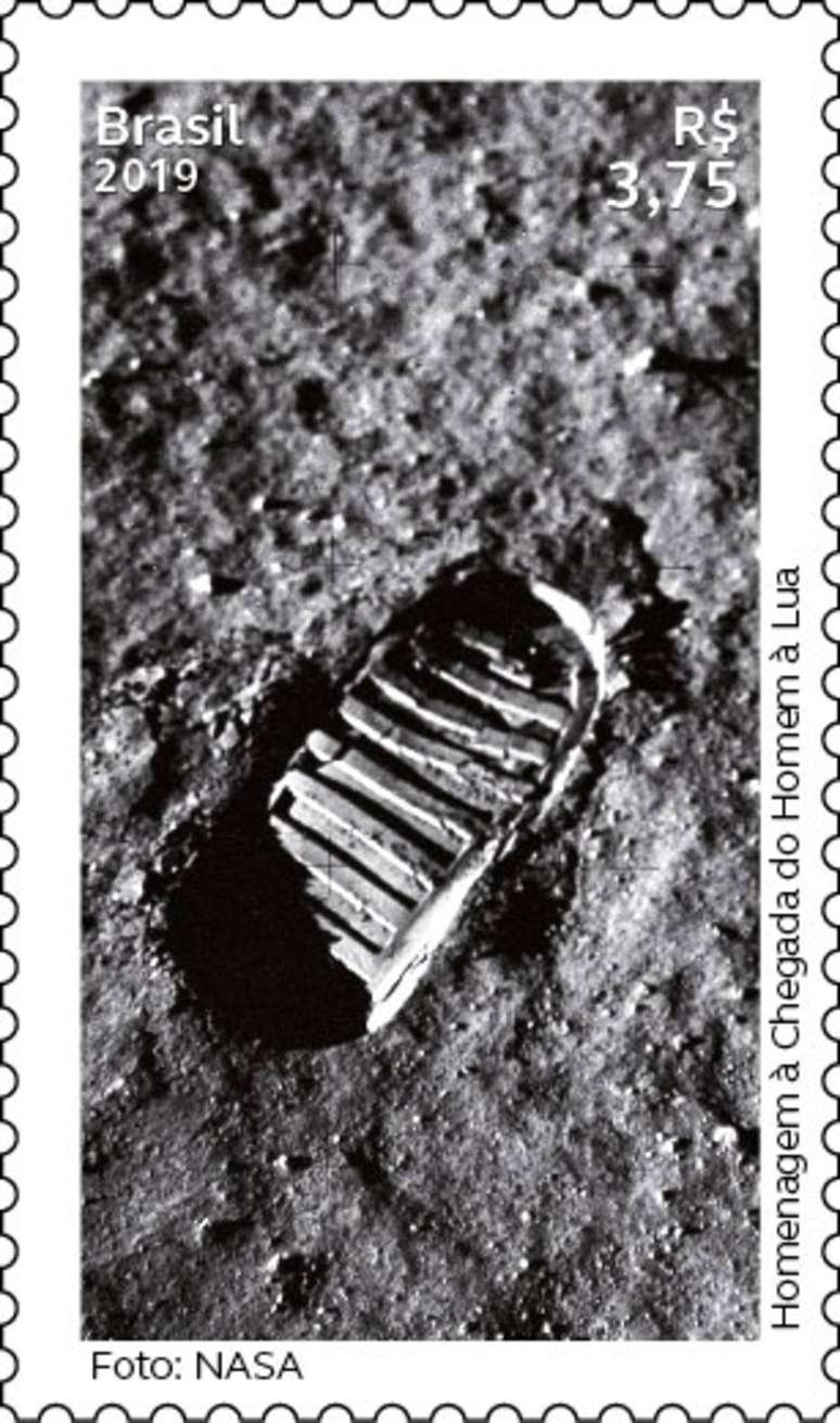 Com tiragem de 240 mil selos em homenagem aos 50 anos da chegada do homem à Lua, a emissão tem valor de R$3,75 a unidade.