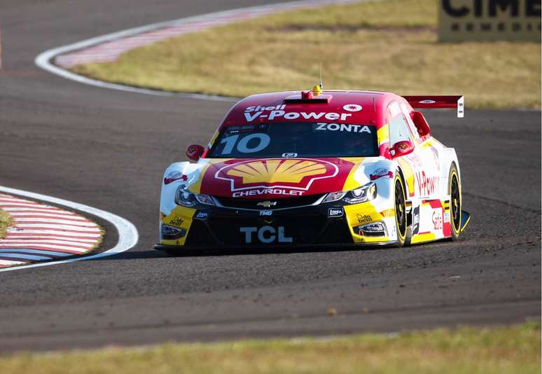 Shell larga com Zonta e Átila entre os dez primeiros colocados na Stock Car em Santa Cruz do Sul