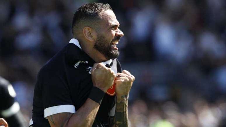 Castan marcou o gol de empate do Vasco contra o Fluminense (Foto: Paulo Sergio/Agencia F8/Lancepress!)