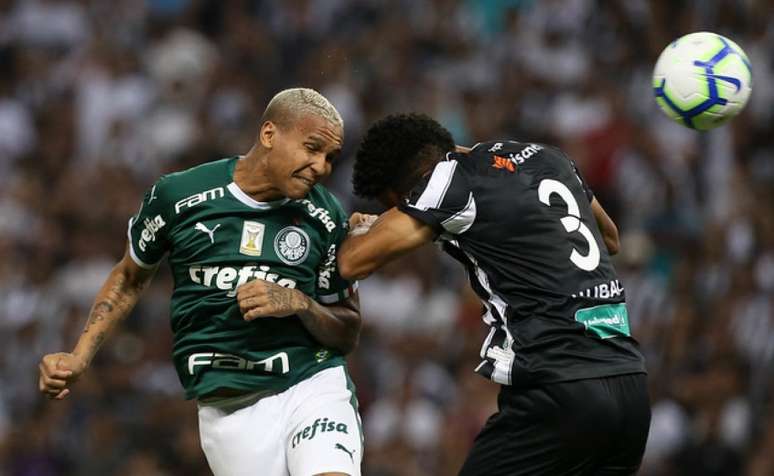 Deyverson durante a derrota para o Ceará, no Castelão (Foto: Divulgação/Flickr)