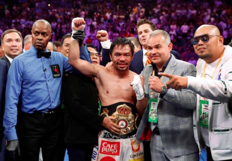 Manny Pacquiao conquistou o cinturão meio-médios da Associação Mundial de Boxe (Foto: Getty Images)
