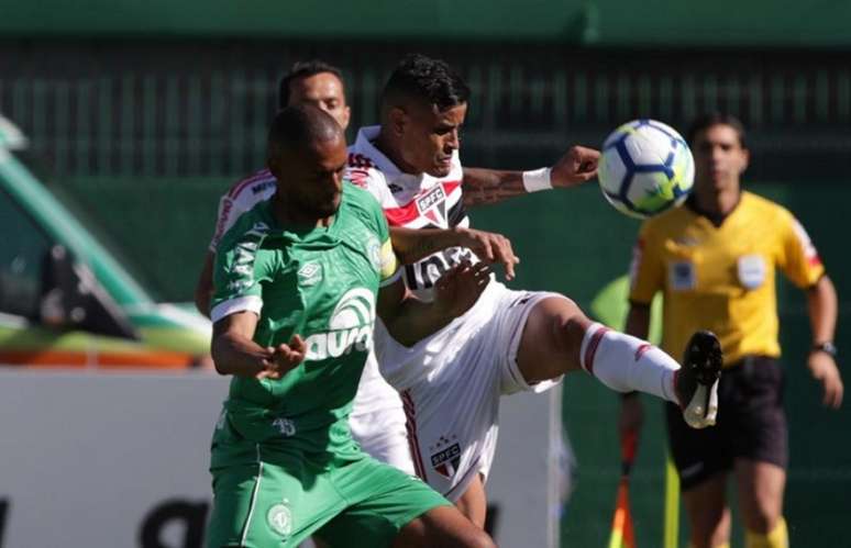 Chape e São Paulo se enfrentaram pela última vez na 38ª rodada do Brasileirão-18 (Foto: Rubens Chiri/saopaulofc.net)