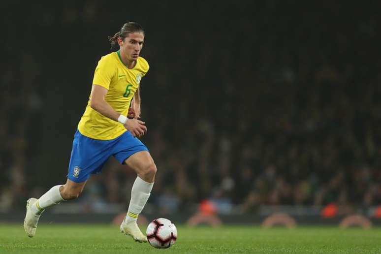 Filipe Luís em ação: lateral da Seleção Brasileira defenderá o Flamengo até 2021 (Foto: Lucas Figueiredo/CBF)