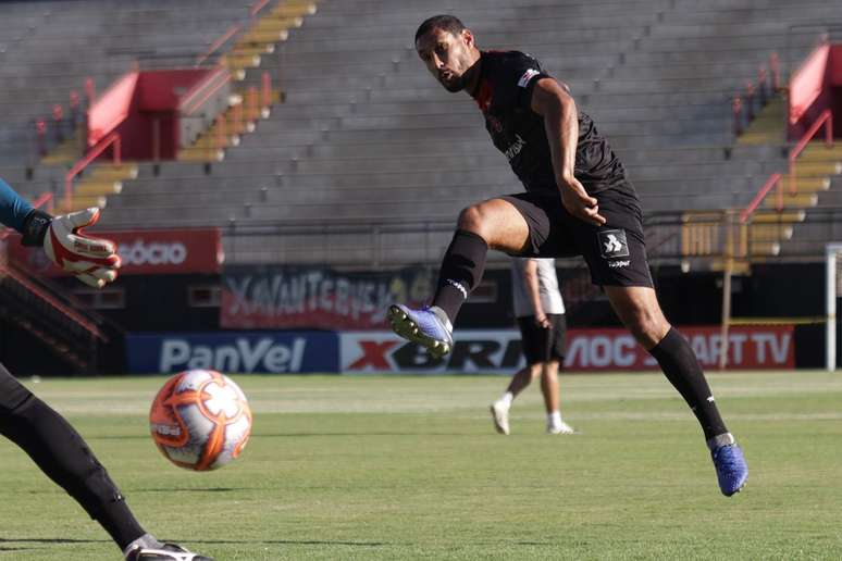 Bruno Aguiar pediu atenção do Brasil de Pelotas contra o Sport (Foto: Divulgação/Brasil de Pelotas)