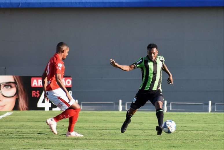 O Coelho empatou no sábado, 20 de julho, diante do Vila Nova, na estreia do técnico Felipe Conceição- (Divulgação/América-MG)
