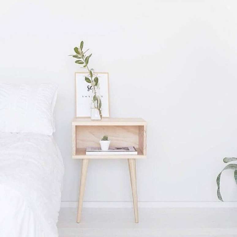 41. Os modelos de criado mudo com p&eacute;s palito est&atilde;o super em alta &ndash; Foto: Growing to Gether