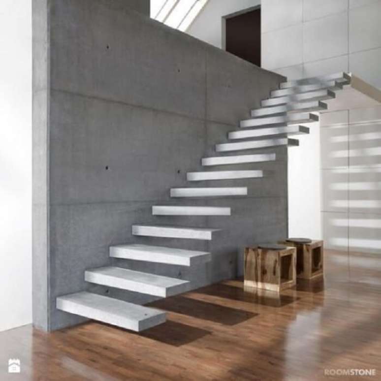 72. Escada flutuante de concreto. Fonte: Pinterest