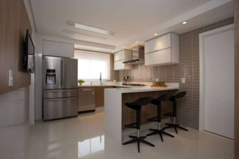 57. Modelos de cozinha gourmet com bancada &ndash; Por: Meet Arquitetura e Interiores