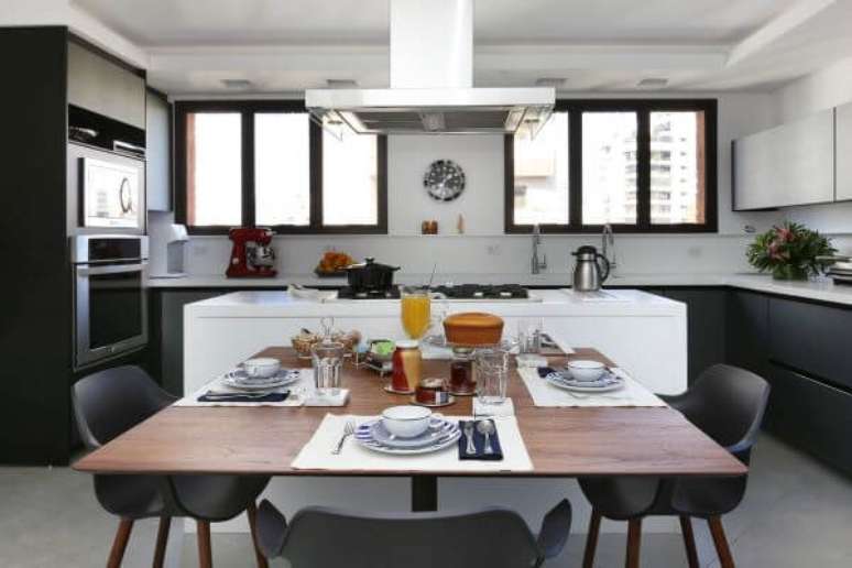 60. Modelos de cozinha gourmet com mesa para café da manhã – Por: Start Arquitetura