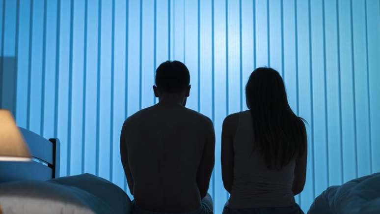 Os efeitos do TEPT podem afetar negativamente a vida de um casal, levando m&atilde;es a se afastarem de seus parceiros