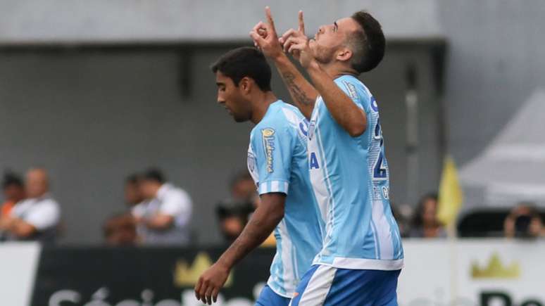 Último confronto entre Santos e Avaí ocorreu em 2017, empataram em 1 a 1 (Foto: Fotoarena Ricardo Moreira)