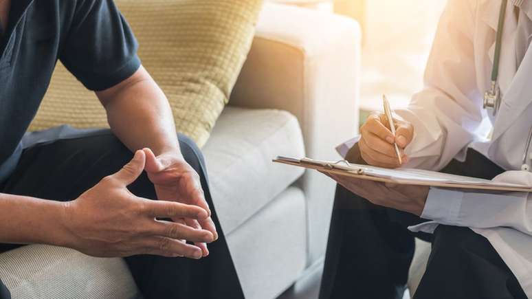 Terapia e t&eacute;cnicas de autoajuda podem auxiliar f&oacute;bicos