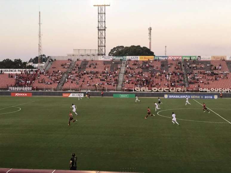 Ituano largou na frente do Brusque pela série D