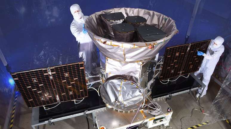 Sat&eacute;lite j&aacute; encontrou, em um ano, 21 exoplanetas