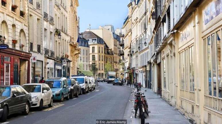 Sob as ruas do distrito de Marais, em Paris, encontram-se uma fortaleza perdida dos Cavaleiros Templários