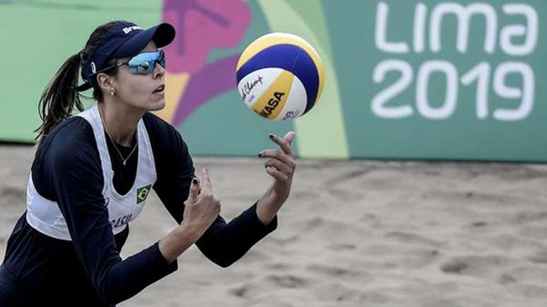 Carol Horta em ação no Pan de Lima (Foto: Alexandre Loureiro/COB)