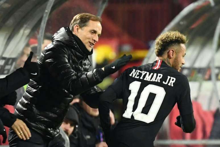 Tuchel e Neymar em partida do PSG (Foto: AFP)