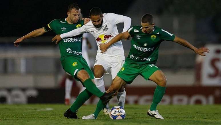 Bragantino e Cuiabá ficaram no empate por 2 a 2 em Bragança