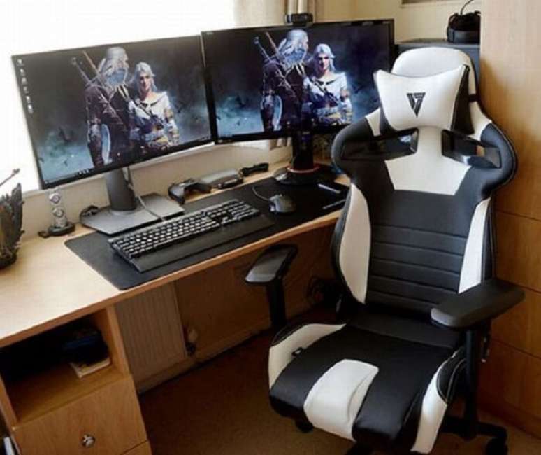 27. Cadeira gamer apresenta um design especial para acomodar por horas os jogadores. Fonte: Pinterest