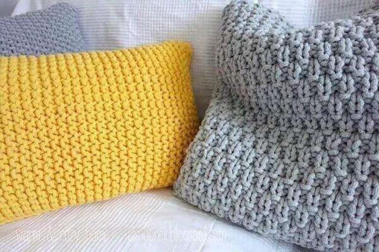 30- As almofadas de crochê com zíper podem ser laváveis e duram muito. Fonte: Pinterest