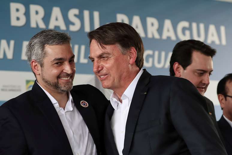 Presidente Jair Bolsonaro e presidente do Paraguai, Mario Abdo, em Foz do Igua&ccedil;u
10/05/2019
Marcos Correa/Presid&ecirc;ncia da Rep&uacute;blica/Divulga&ccedil;&atilde;o via REUTERS