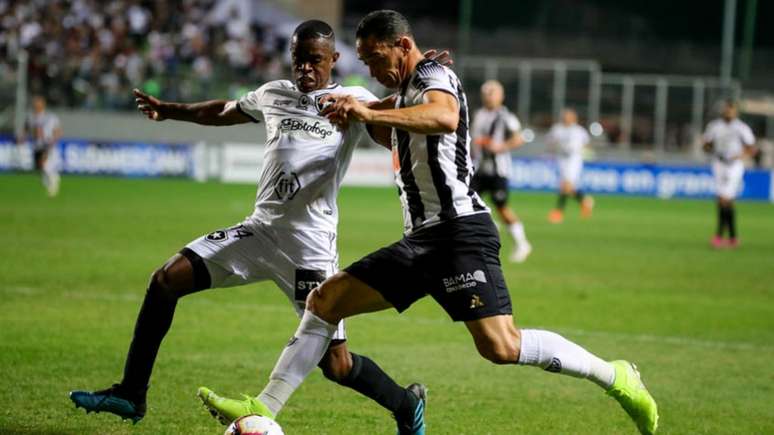 Ricardo Oliveira teve boa atuação (Foto: Bruno Cantini / Atletico)