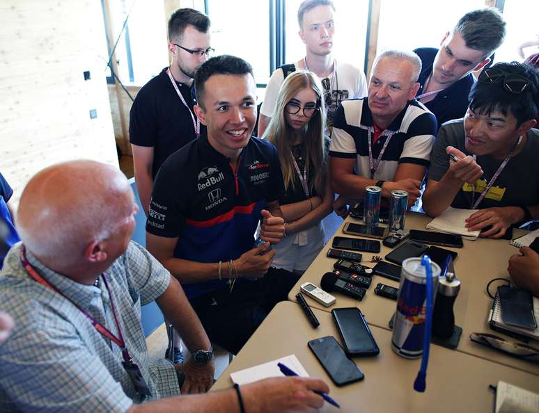 Alex Albon ansioso por voltar a pilotar a Toro Rosso depois de um bom desempenho na Alemanha