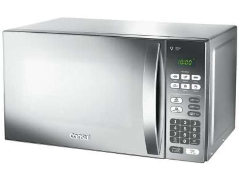 29. O micro-ondas espelhado oferece um destaque muito interessante aos c&ocirc;modos. Foto: Magazine Luiza