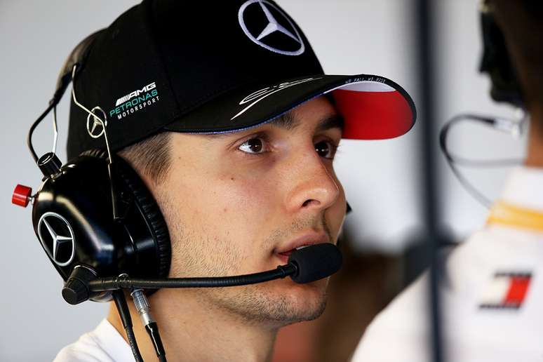 “Ocon merece chance na Mercedes tanto quanto Bottas”, disse Wolff