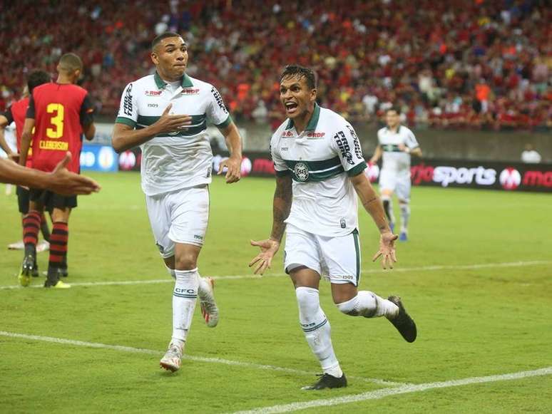 Sport e Coritiba terminaram empatado em 1 a 1 pela Série B do Campeonato Brasileiro e o time da casa saiu vaiado da gramado da Arena de Pernambuco