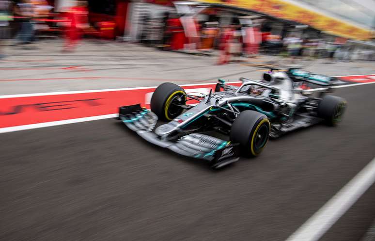 Lewis Hamilton lidera último treino livre para o GP da Hungria de 2019