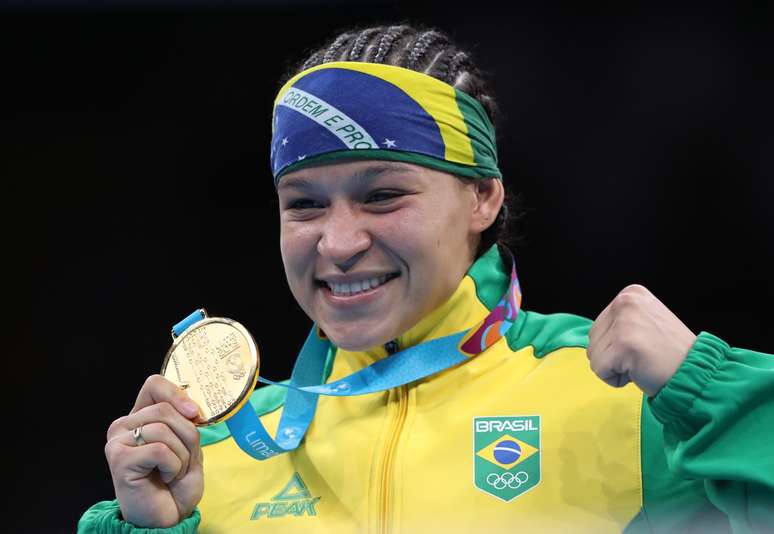 Pugilista Beatriz Ferreira conquistou ouro inédito para no boxe feminino 