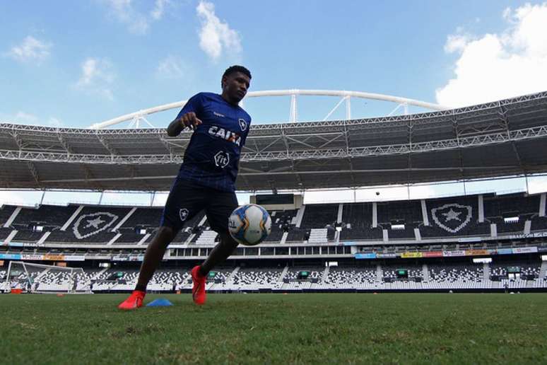 Rhuan era um dos destaques do time sub-20 (Foto: Vítor Silva/Botafogo)