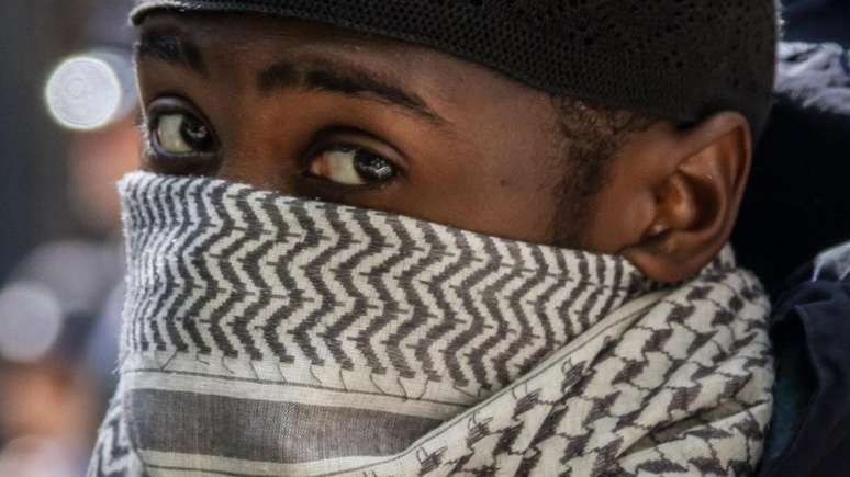 Extremistas de v&aacute;rias ideologias podem passar pela mesma trajet&oacute;ria psicol&oacute;gica, chamada de 'arco do engajamento'