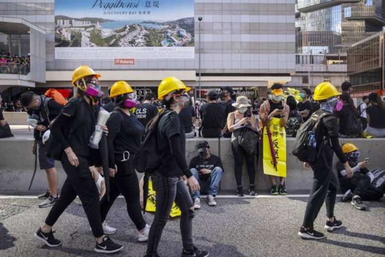 Território vive terceiro dia consecutivo de manifestações contra a China e o governo de Hong Kong