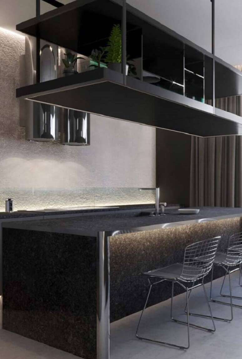 25. Em uma cozinha moderna o granito preto São Gabriel garante estilo e sofisticação
