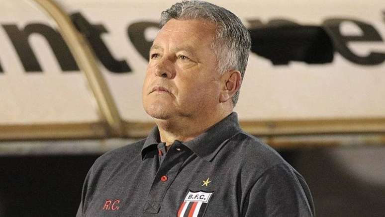 Técnico Roberto Cavalo deixa o Botafogo-SP