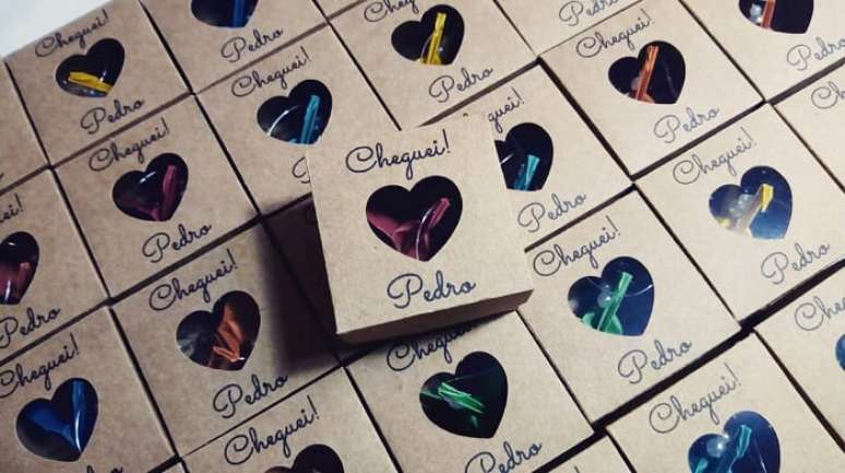 55. Caixinha com origami para lembrancinha de maternidade diferente. Fonte: Ateli&ecirc; MP Origami