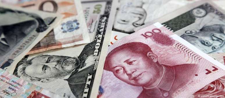 Nesta semana, a moeda chinesa rompeu a marca de 7 yuans por dólar pela primeira vez em mais de uma década