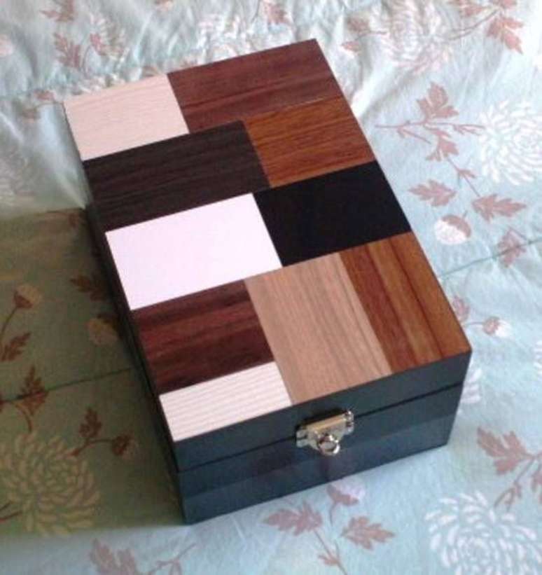 4. Porta j&oacute;ias feitos a partir da marchetaria s&atilde;o muito comuns. Foto: Elo7