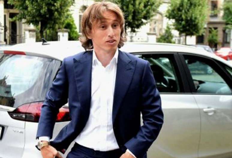 Modric vai continuar no Real Madrid (Foto: Divulgação)