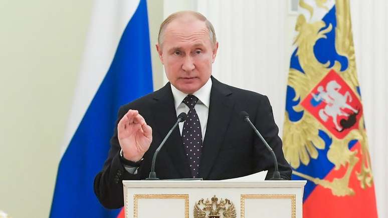 Governo de Putin lançou política para atrair imigrantes