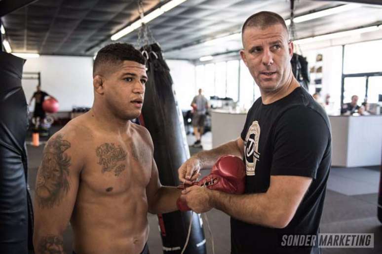 Gilbert Durinho terá pela frente russo invicto em seu retorno à divisão meio-médio (Foto: SonderMarketing)