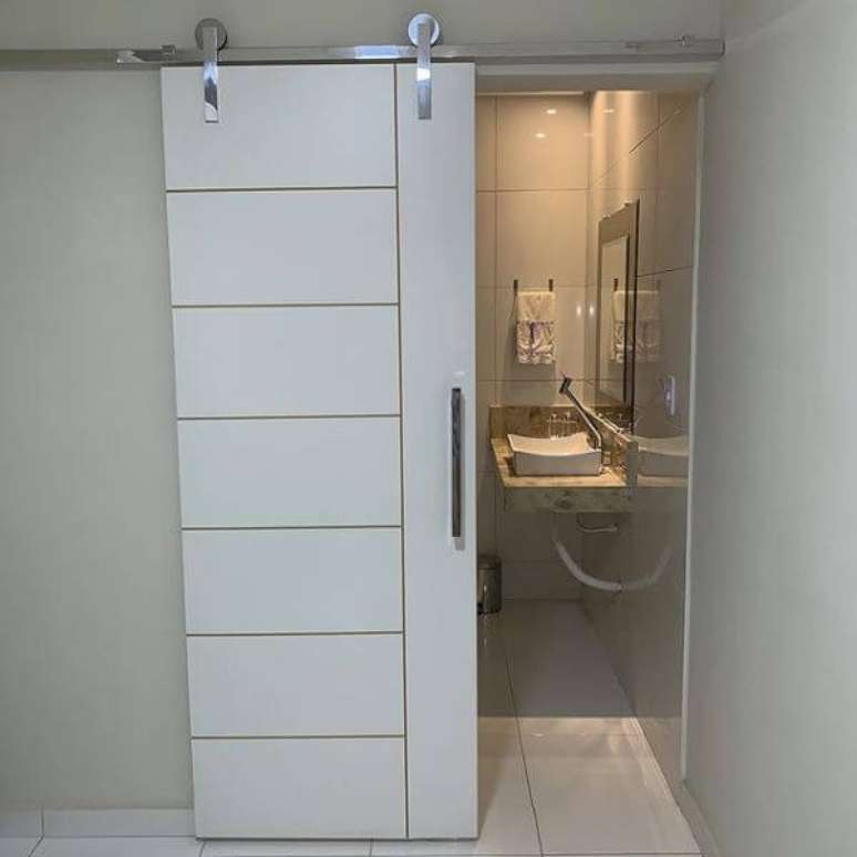 14. Porta de correr de madeira &ndash; Por: Storgram